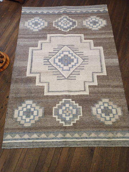 Handwoven Wool Rug; Design 29274