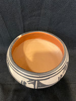 Authentic Kewa/Santo Domingo Pueblo Pottery; KSDP2-A4; 4”H x 5.75”W; Hilda Coriz