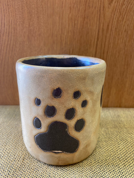 Bear Paw Mara Mug in lead free stoneware pottery 16oz; 510Q8