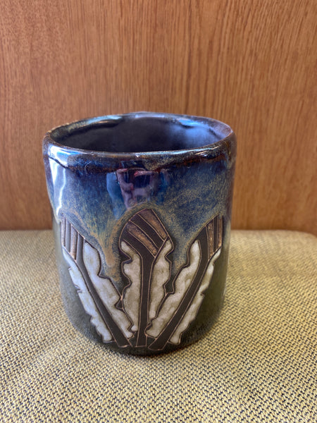 Feather Mara Mug in lead free stoneware pottery 16oz; 510E8